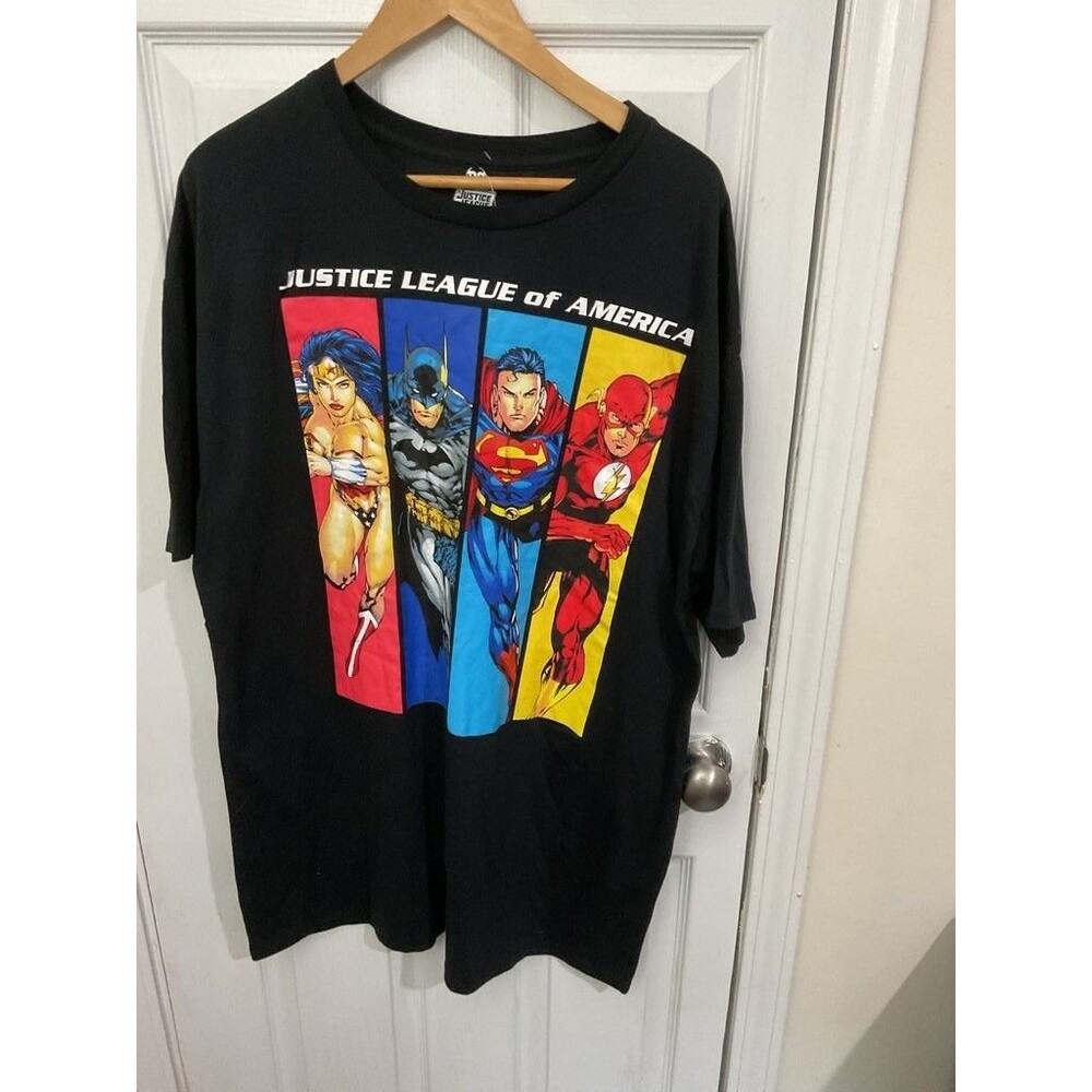 Justice League of America Graphic T-Shirt